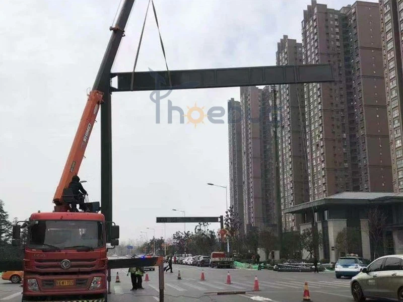 Poles for traffic lighting Poles for traffic lighting